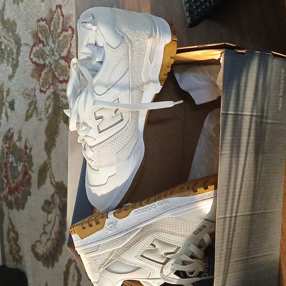 550 new balance shoes - Picture 3 of 4